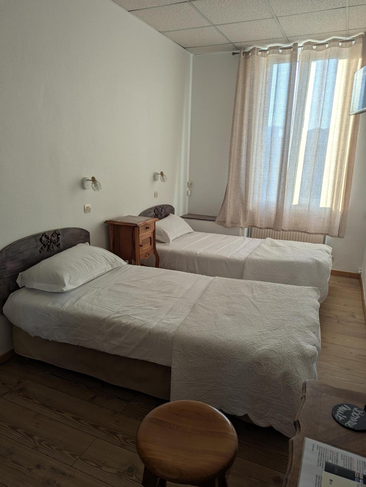 Hotel Du Parc Montélimar Habitación foto