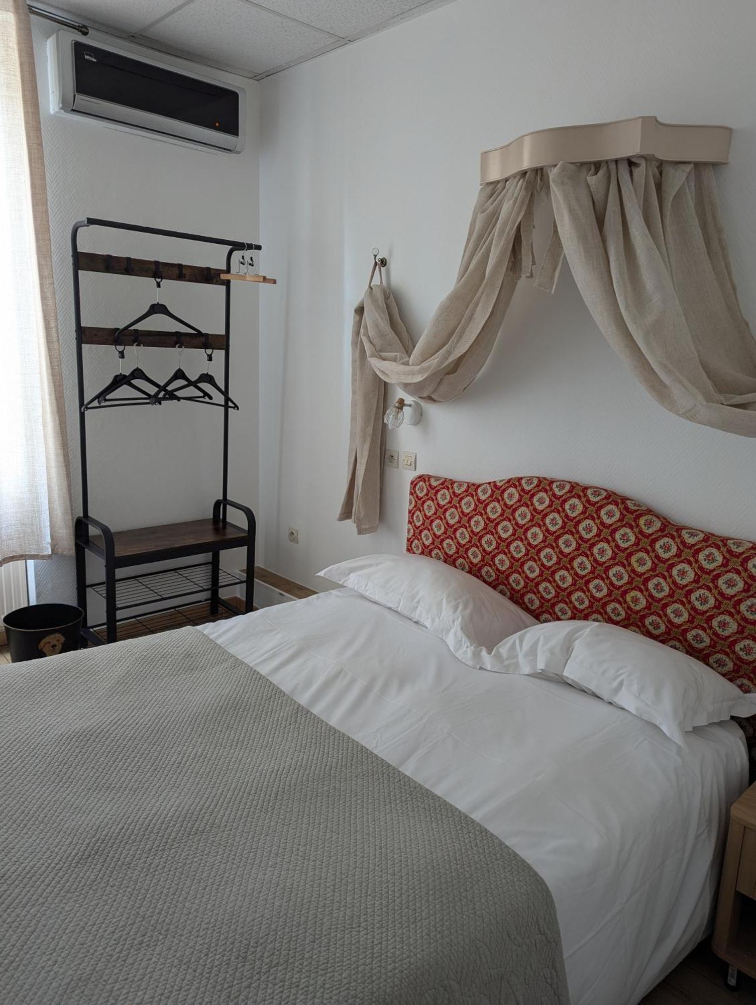 Hotel Du Parc Montélimar Habitación foto